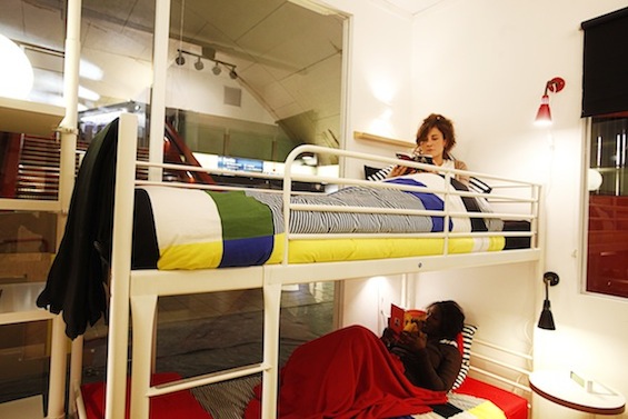 1992-architecture-design-muuuz-web-magazine-blog-decoration-interieur-art-maison-architecte-appartement-appart-ikea-metro-auber-paris-2