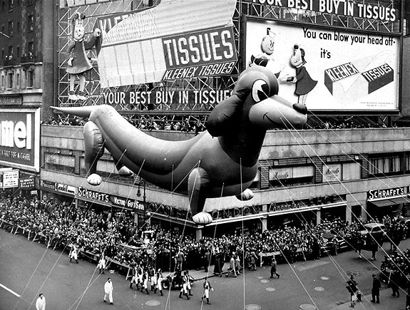 gal-balloon-1950-dachshund-jpg