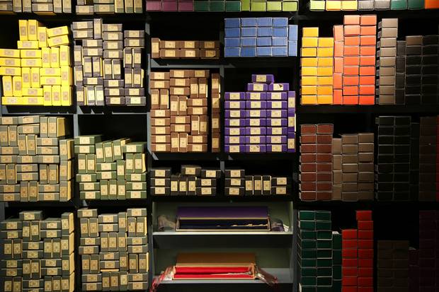 Harry+Potter_Shop+Interior+4