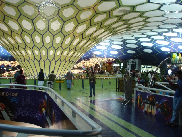 Abu_Dhabi_International_Airport