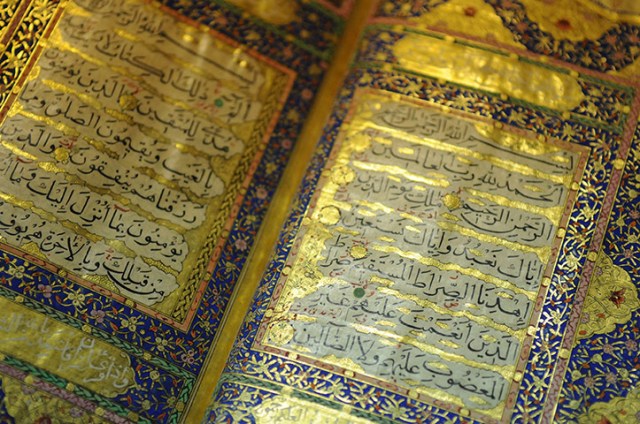 THE-LOVE-OF-BOOKS-A-Saraj-007