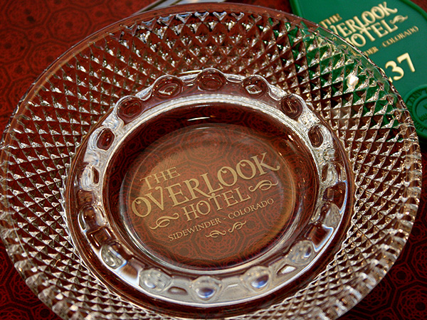 overlook-hotel-ashtray-l2