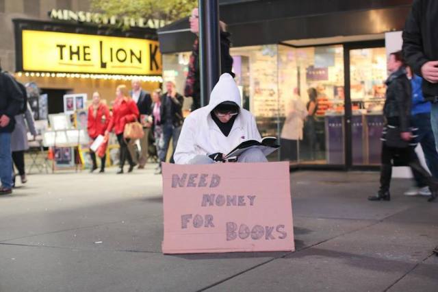 994992_715568768468480_310053741_n