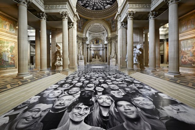 32-yatzer-Artist-JR-turns-the-Pantheon-in-Paris-INSIDE-OUT