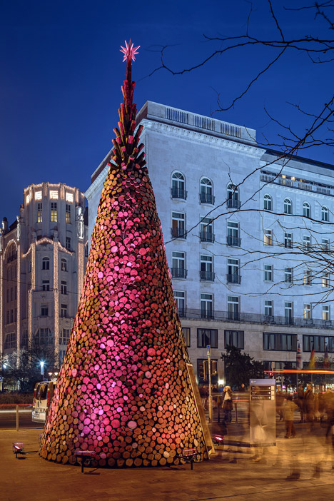 Christmas-tree-without-the-glitter-by-Hello-Wood_dezeen_468_11