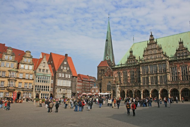 2011-04-29-market-square-bremen-germany