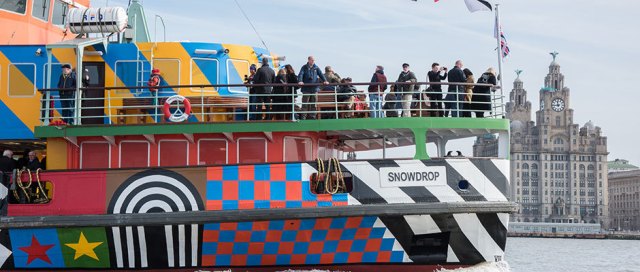 Everybody-Razzle-Dazzle-3-photo-Mark-McNulty-hero