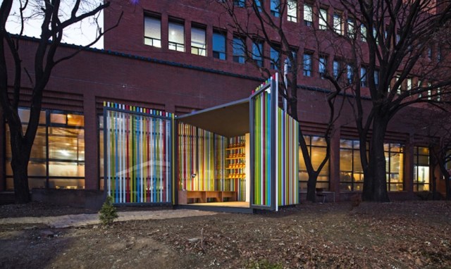 Mobile-Library-by-ArchiWorkshop-14-1020x610