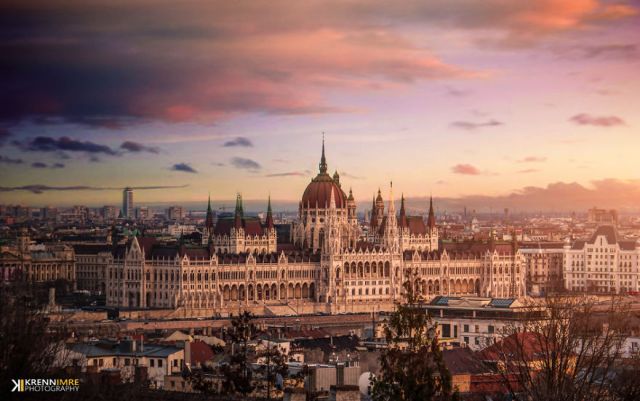 Budapest-Photos-in-Colorful-Artistic-style-by-Krnn-Imre1-png__880