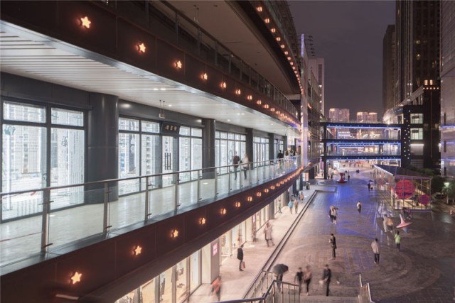 book-store_200516_02-800x534