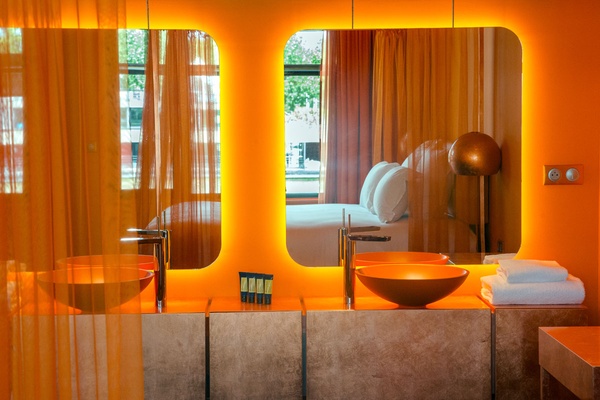 OFF-Seine-Paris-orange_big