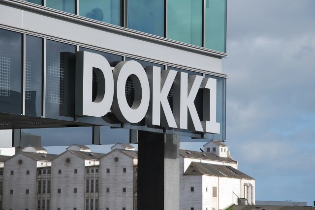 DOKK1_library_in_Aarhus,_Denmark,_logo