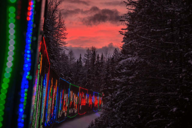 neil-zeller-photography-holiday-train-9